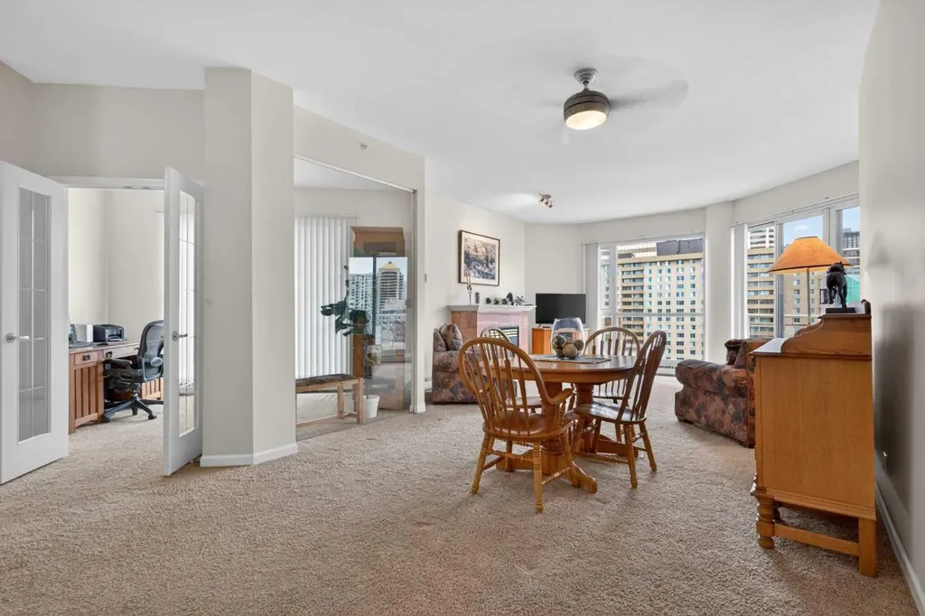 804 3 Avenue SW Calgary AB T2P 2G9