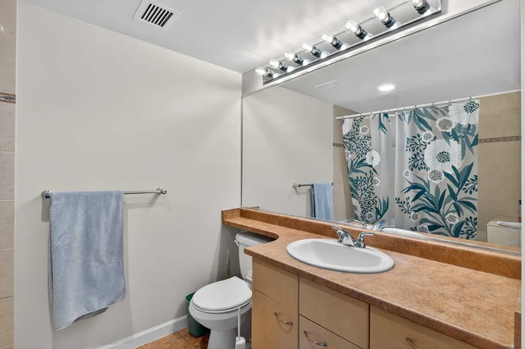804 3 Avenue SW Calgary AB T2P 2G9