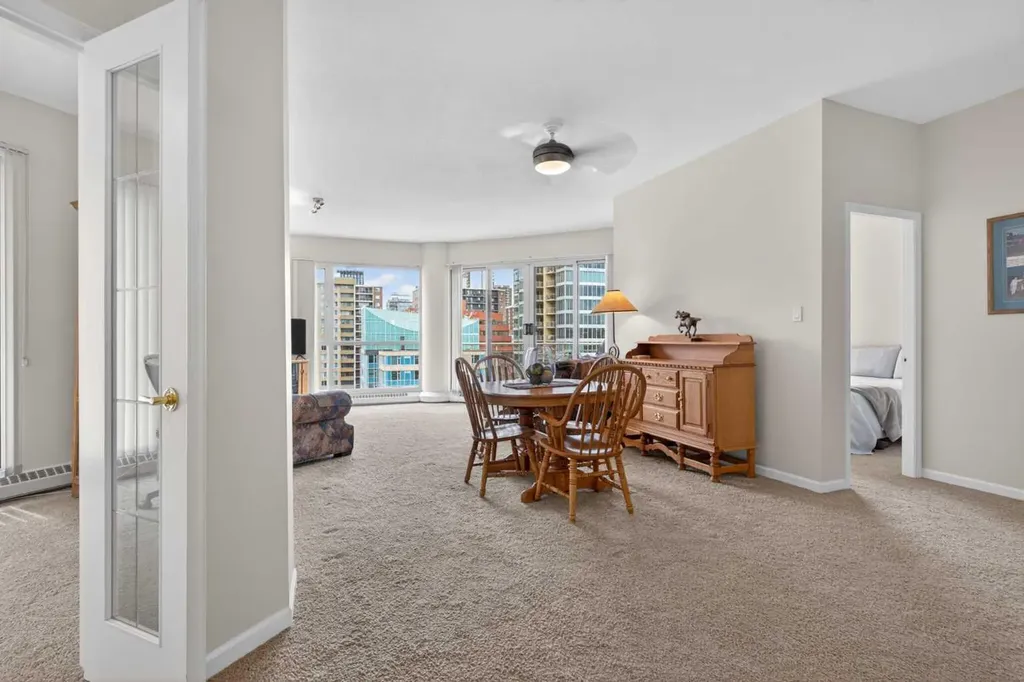 804 3 Avenue SW Calgary AB T2P 2G9