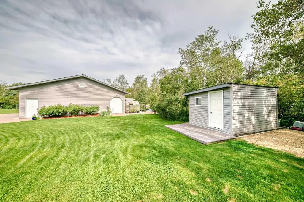 433042 Range Road 221 # 117 Rural Ponoka County AB T4J 1R1