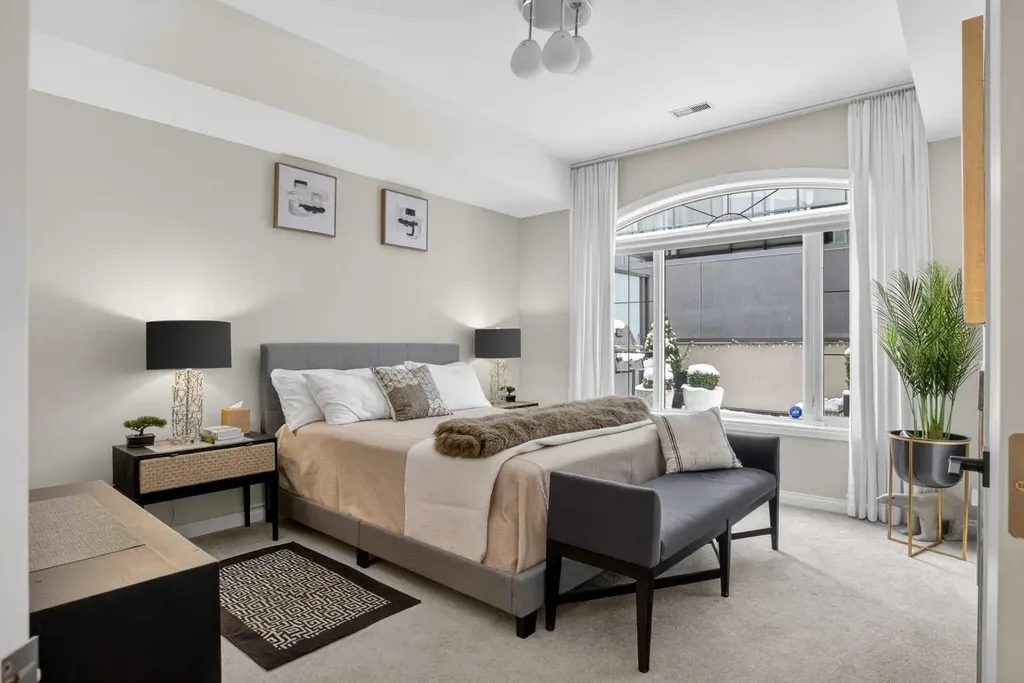 638 11 Avenue SW Calgary AB T2R 0E2