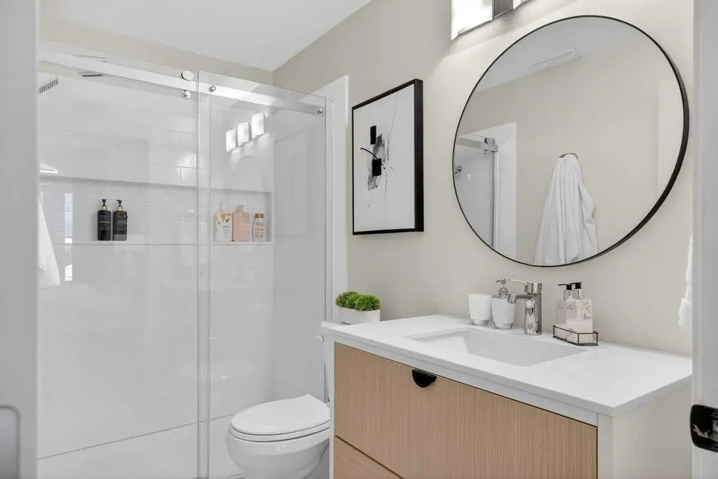 638 11 Avenue SW Calgary AB T2R 0E2