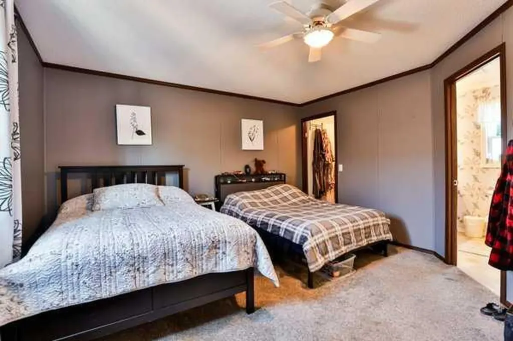 308 Spurline Avenue Coaldale AB T1M0B1