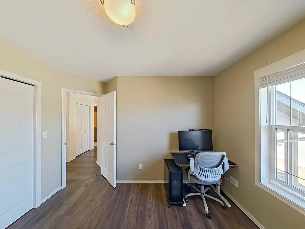 4407 58 Street Close Rocky Mountain House AB T4T0A4