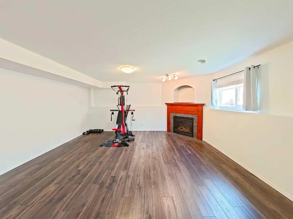 4407 58 Street Close Rocky Mountain House AB T4T0A4
