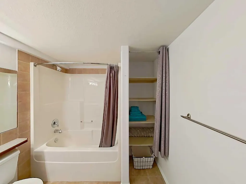 4407 58 Street Close Rocky Mountain House AB T4T0A4