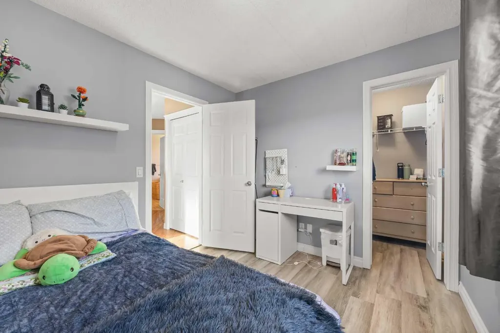 67 Evansmeade Crescent NW Calgary AB T3P 1B9