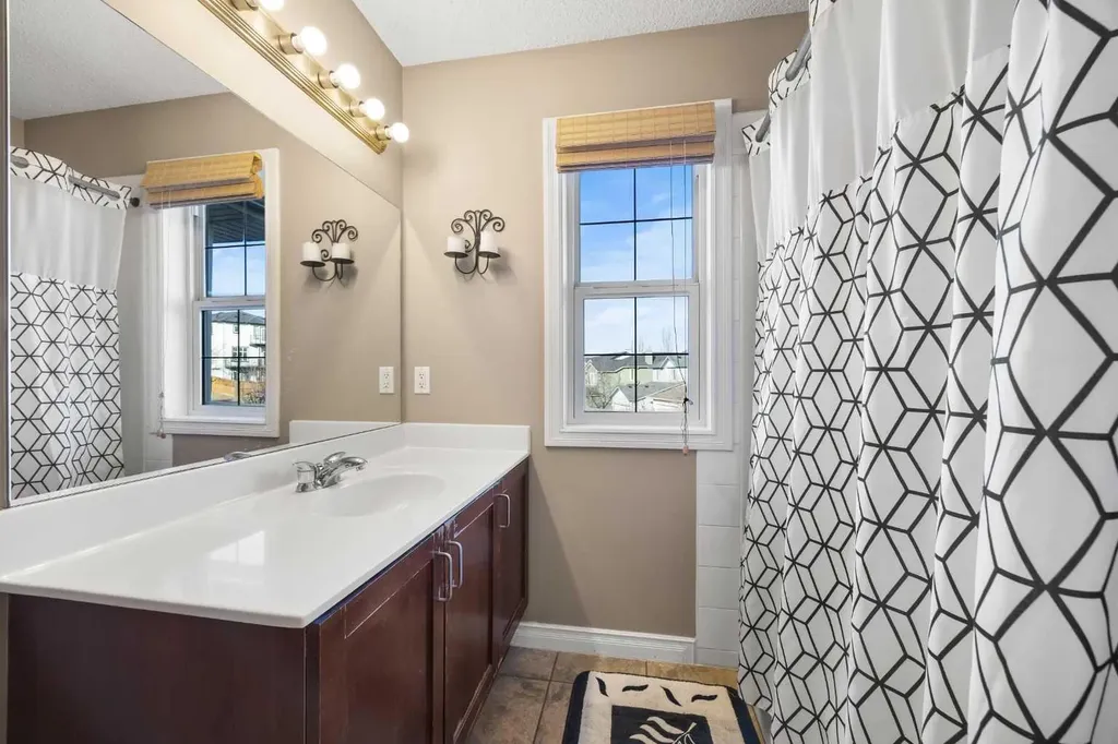 67 Evansmeade Crescent NW Calgary AB T3P 1B9