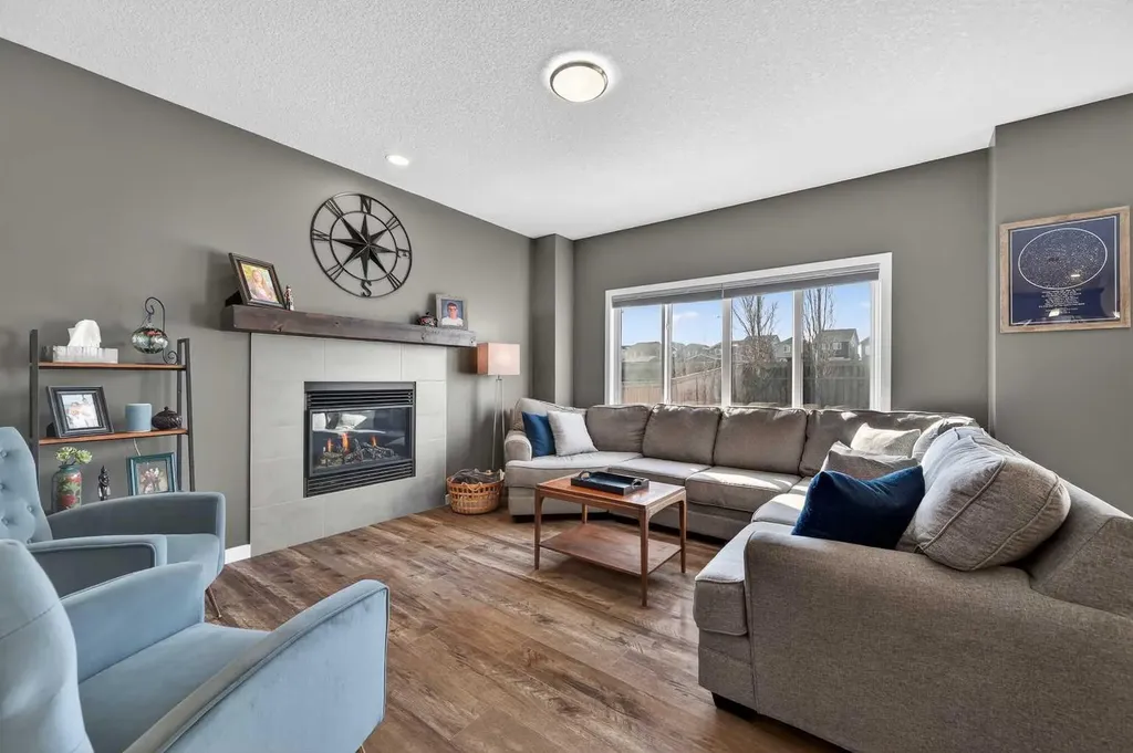 242 Mahogany Passage SE Calgary AB T3M 2J8