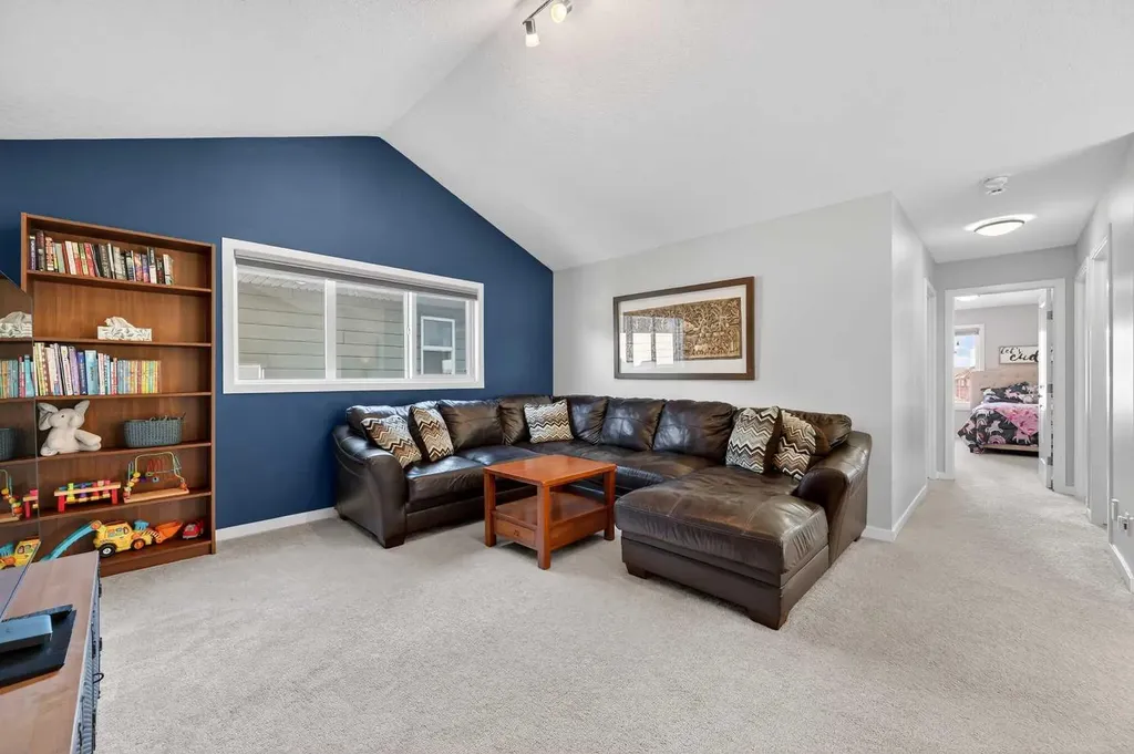 242 Mahogany Passage SE Calgary AB T3M 2J8