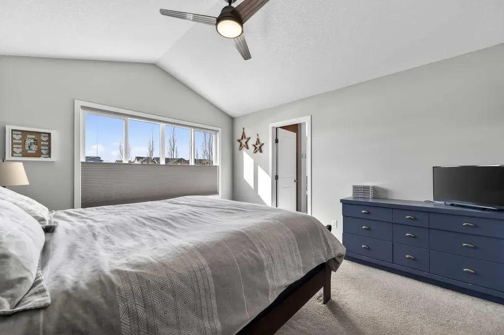 242 Mahogany Passage SE Calgary AB T3M 2J8