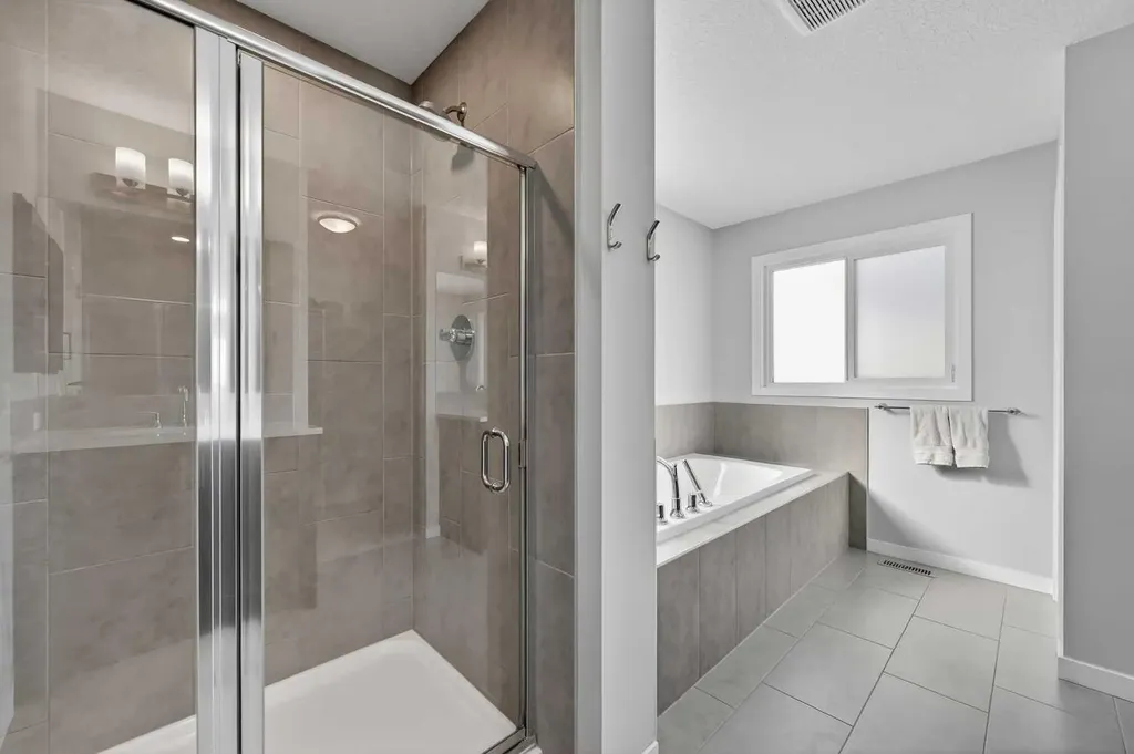 242 Mahogany Passage SE Calgary AB T3M 2J8