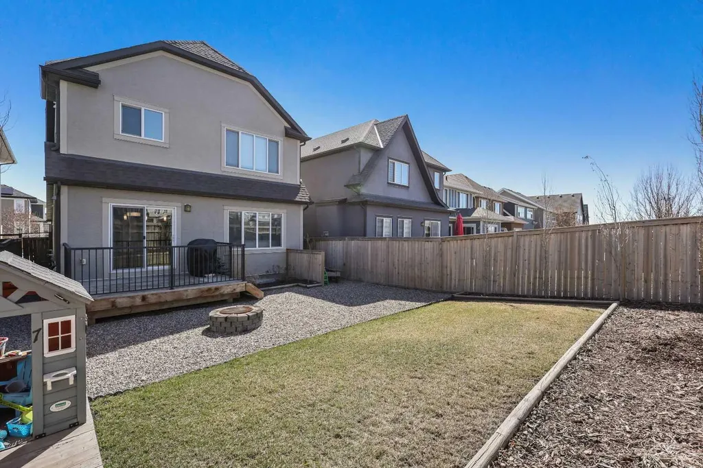 242 Mahogany Passage SE Calgary AB T3M 2J8