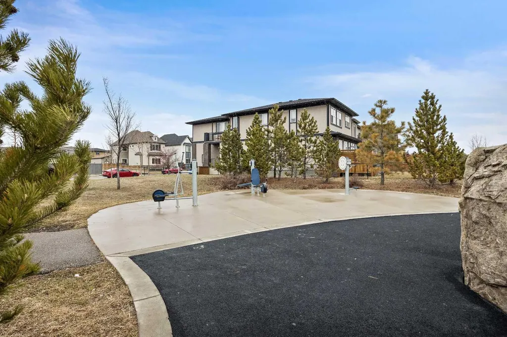 242 Mahogany Passage SE Calgary AB T3M 2J8