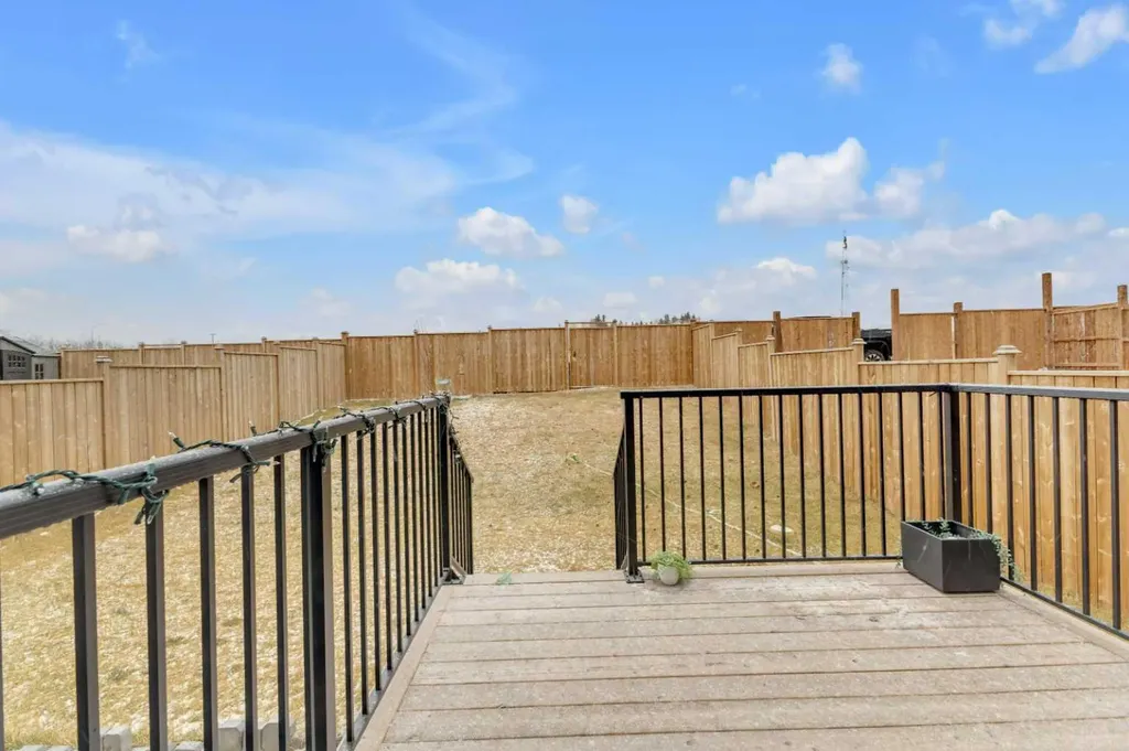 119 Crestview Boulevard Sylvan Lake AB T4S 0V8