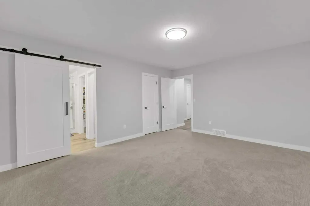 119 Crestview Boulevard Sylvan Lake AB T4S 0V8