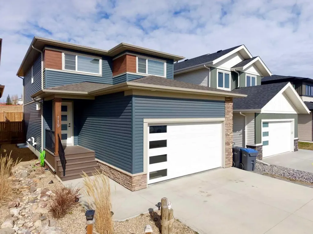 119 Crestview Boulevard Sylvan Lake AB T4S 0V8