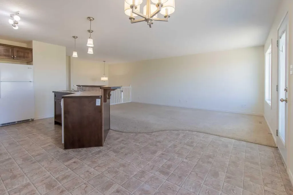 4406 Lake Drive Coalhurst AB T0L0V2