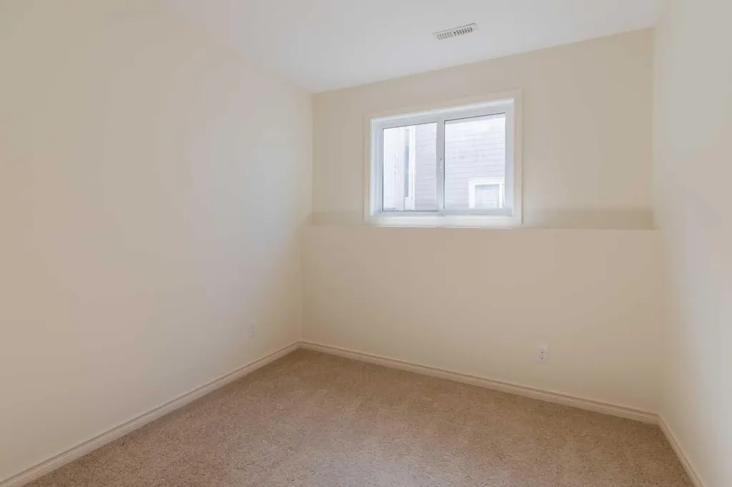 4406 Lake Drive Coalhurst AB T0L0V2