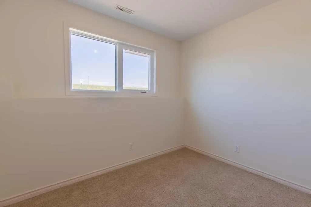 4406 Lake Drive Coalhurst AB T0L0V2