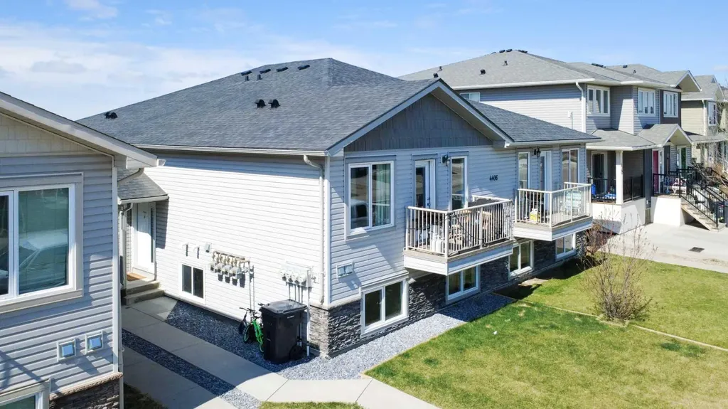 4406 Lake Drive Coalhurst AB T0L0V2