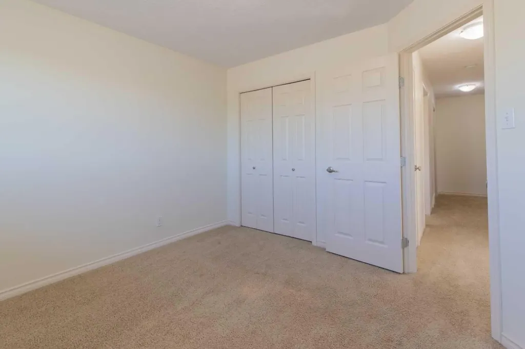 4406 Lake Drive Coalhurst AB T0L0V2
