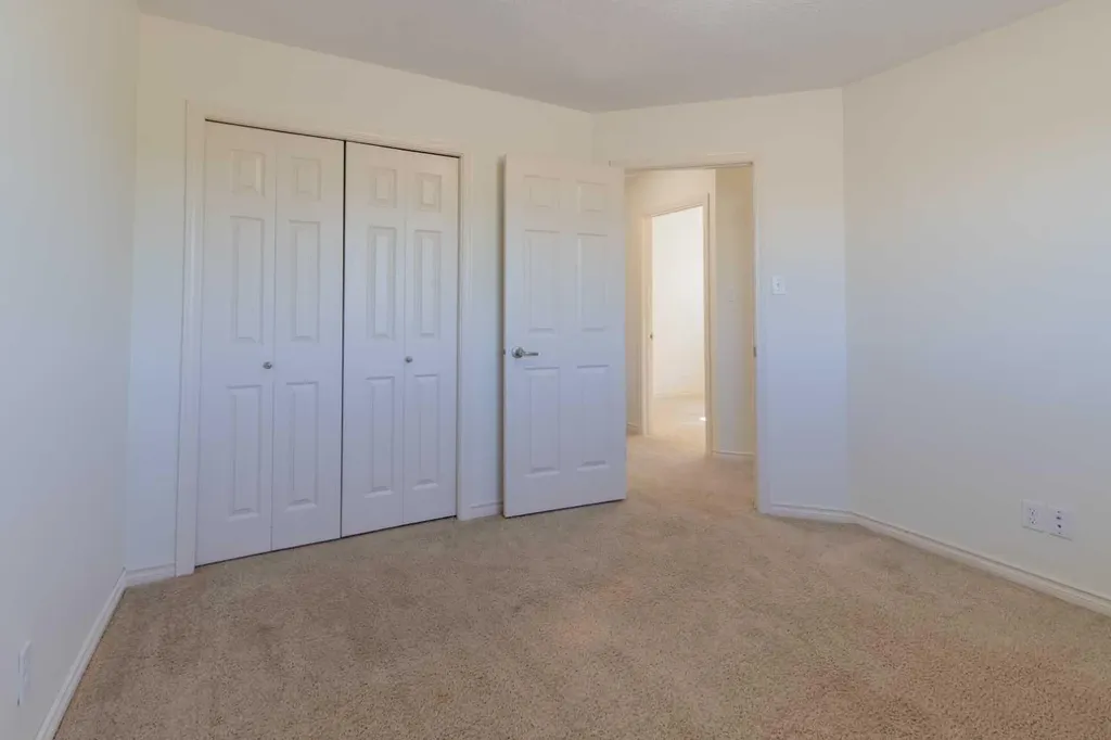 4406 Lake Drive Coalhurst AB T0L0V2