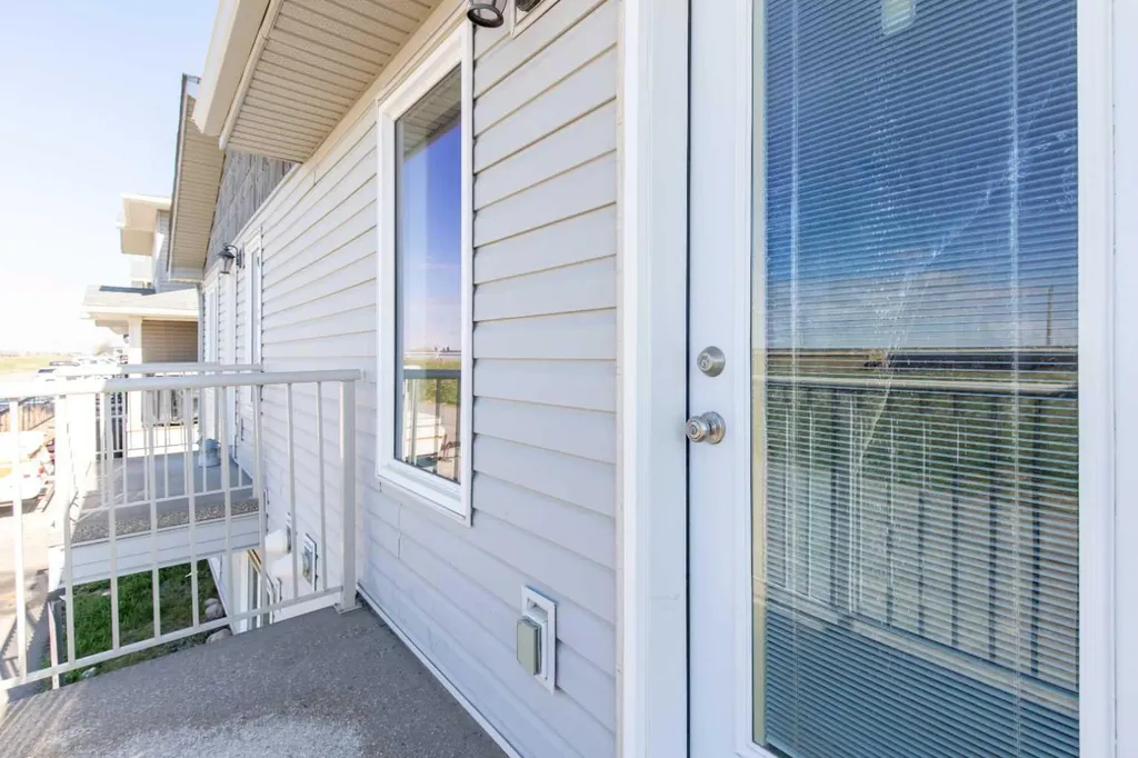 4406 Lake Drive Coalhurst AB T0L0V2