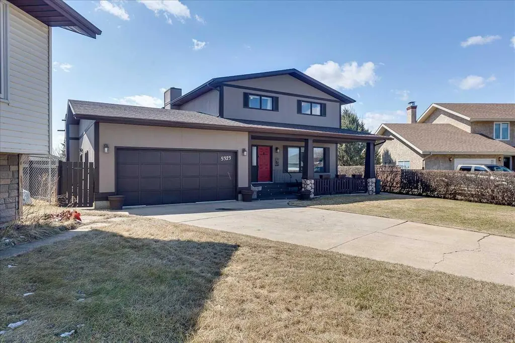 5323 Margodt Close Innisfail AB T4G 1E6