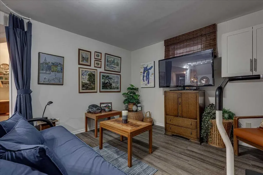 5323 Margodt Close Innisfail AB T4G 1E6