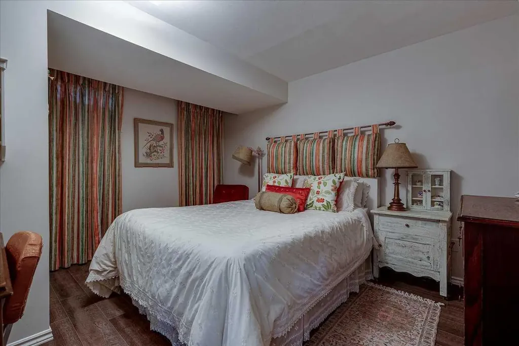 5323 Margodt Close Innisfail AB T4G 1E6