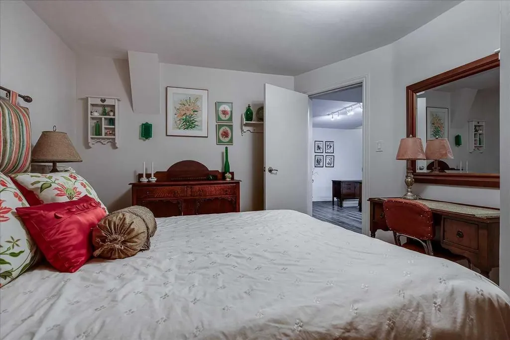 5323 Margodt Close Innisfail AB T4G 1E6
