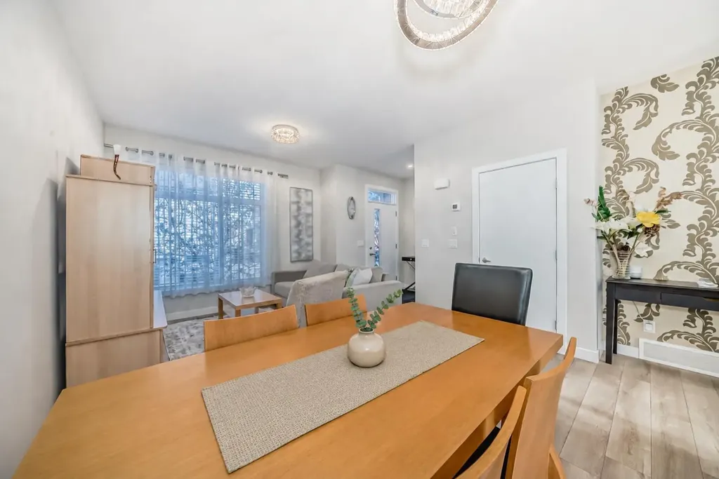 1208 Sage Meadows Gardens NW Calgary AB T3P1K3