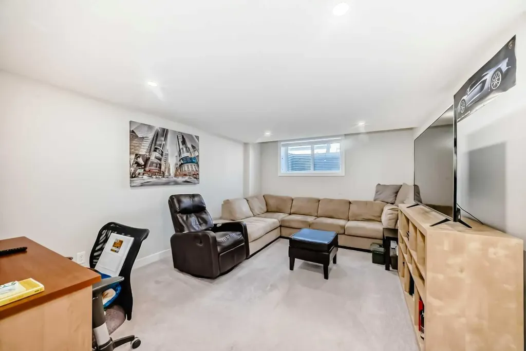 1208 Sage Meadows Gardens NW Calgary AB T3P1K3