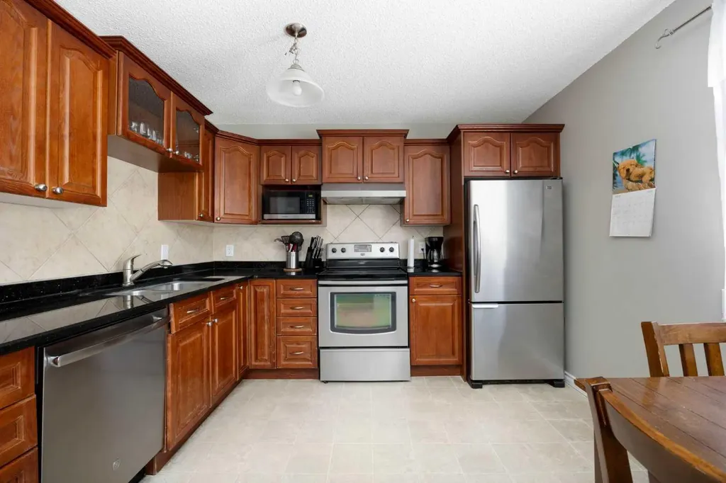 150 Wylie Place Fort Mcmurray AB T9H 4R4