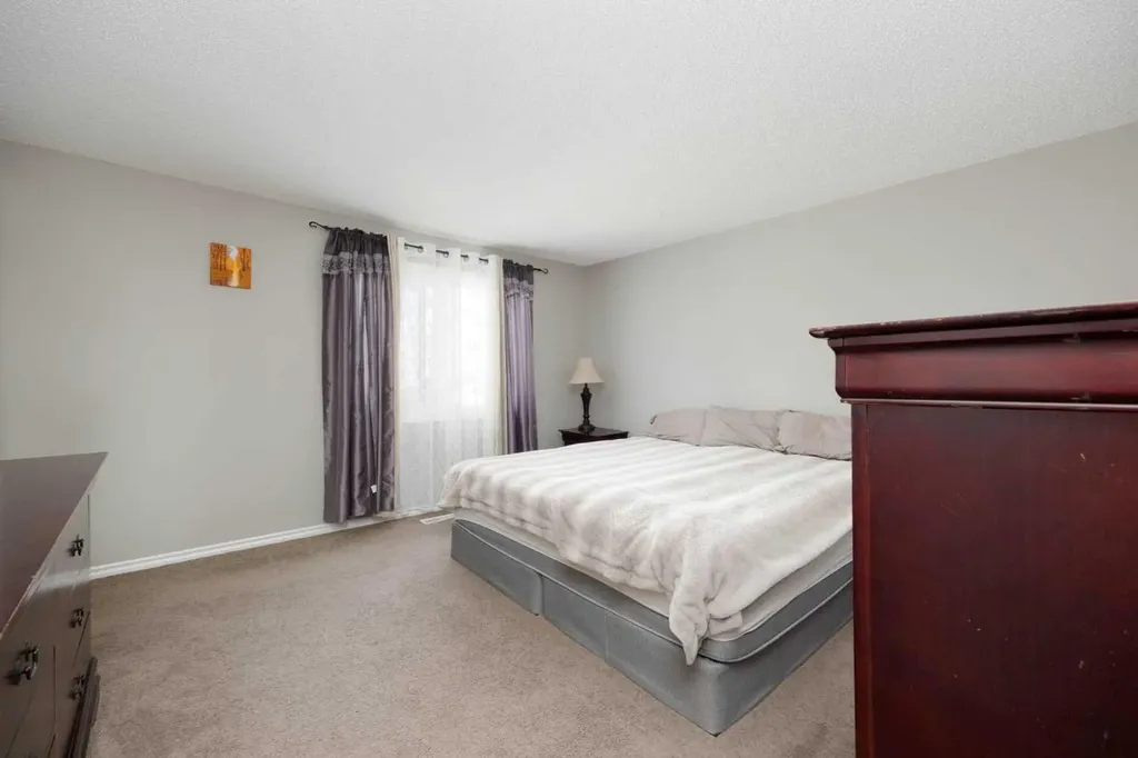 150 Wylie Place Fort Mcmurray AB T9H 4R4