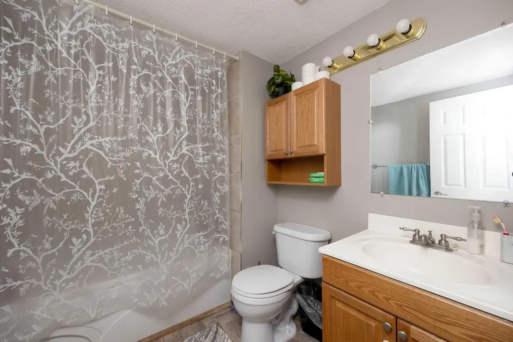 150 Wylie Place Fort Mcmurray AB T9H 4R4