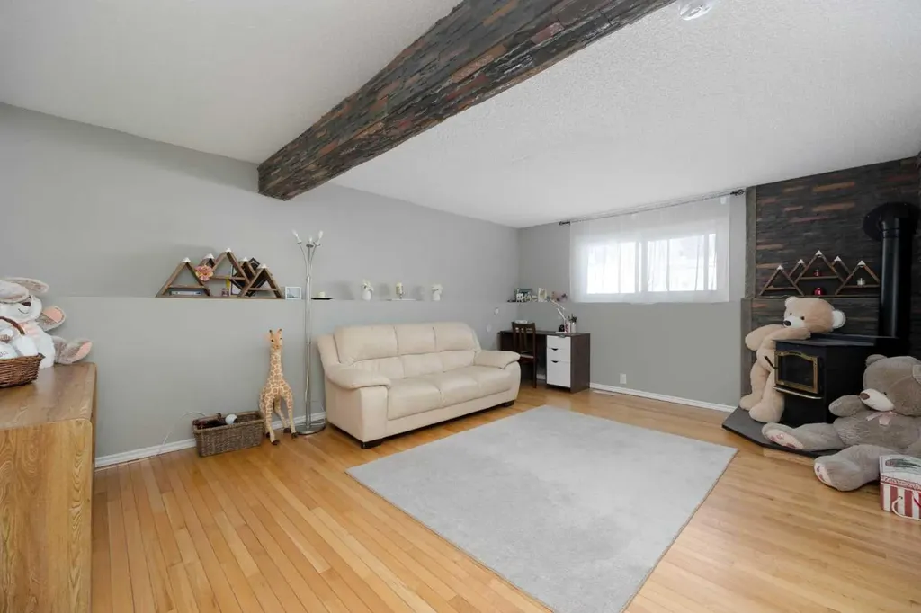150 Wylie Place Fort Mcmurray AB T9H 4R4