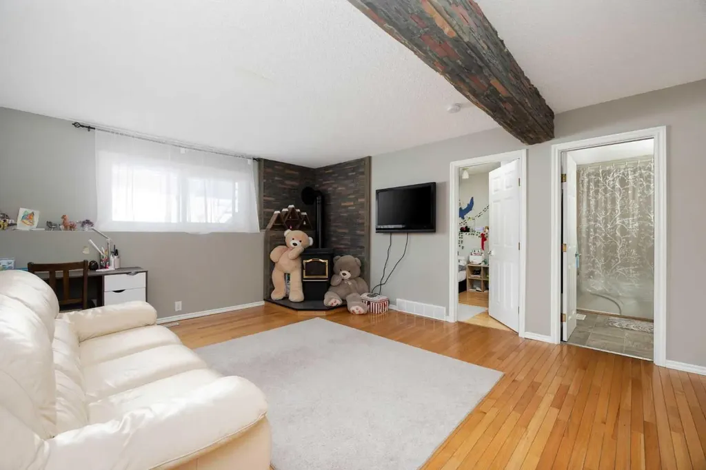 150 Wylie Place Fort Mcmurray AB T9H 4R4