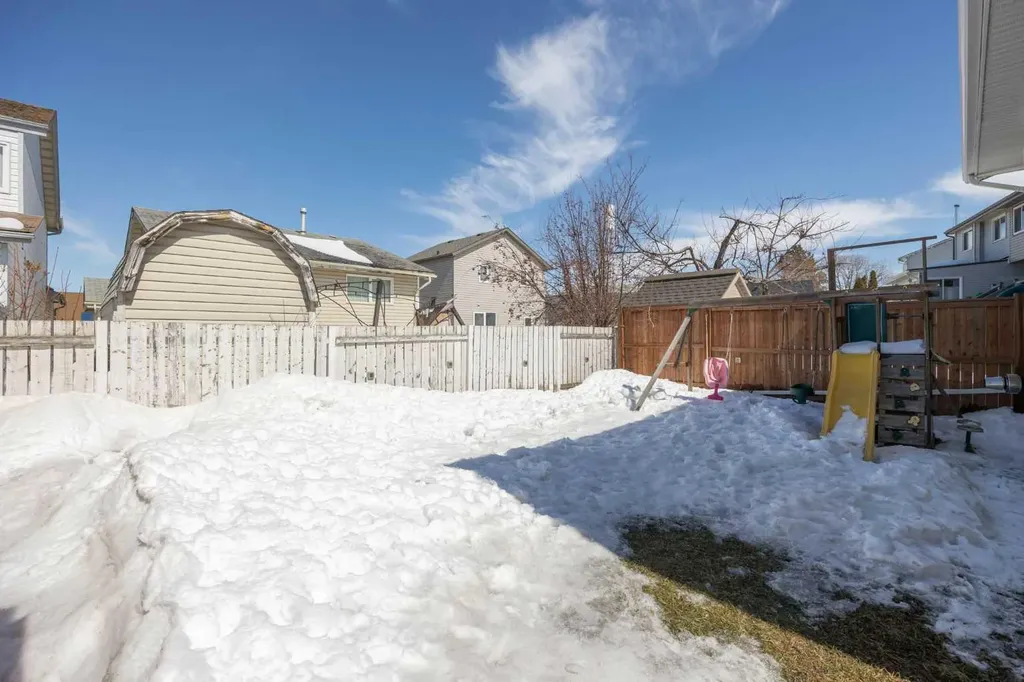 150 Wylie Place Fort Mcmurray AB T9H 4R4