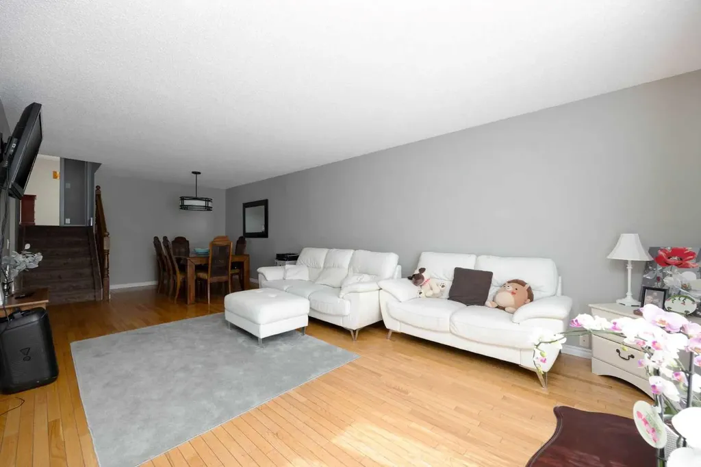 150 Wylie Place Fort Mcmurray AB T9H 4R4