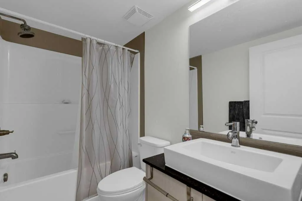 11 Mahogany Row SE Calgary AB T3M2L6