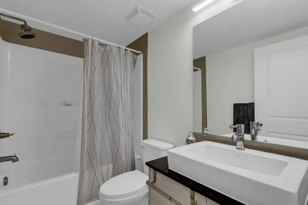 11 Mahogany Row SE Calgary AB T3M2L6