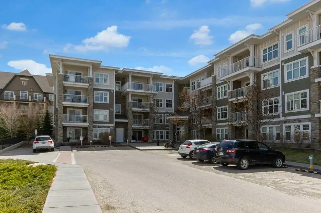 11 Mahogany Row SE Calgary AB T3M2L6