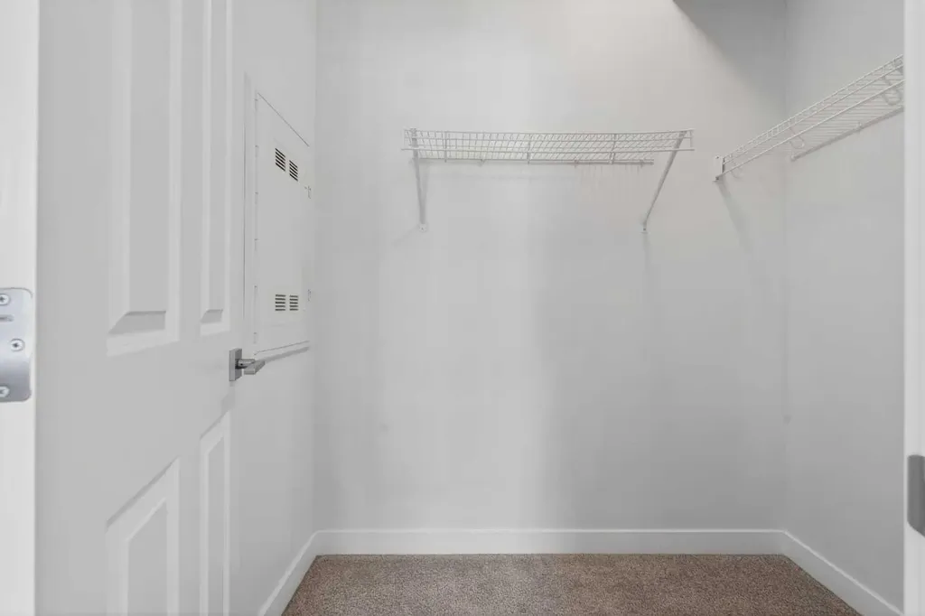 12 Evanscrest Gardens NW Calgary AB T3P0S1