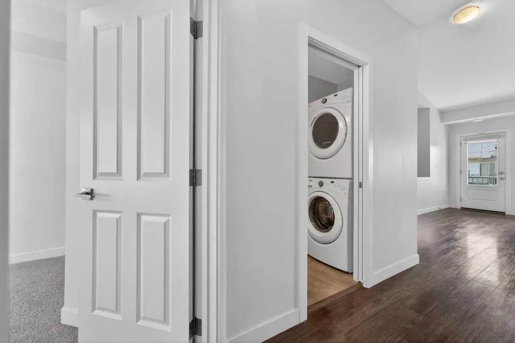 12 Evanscrest Gardens NW Calgary AB T3P0S1