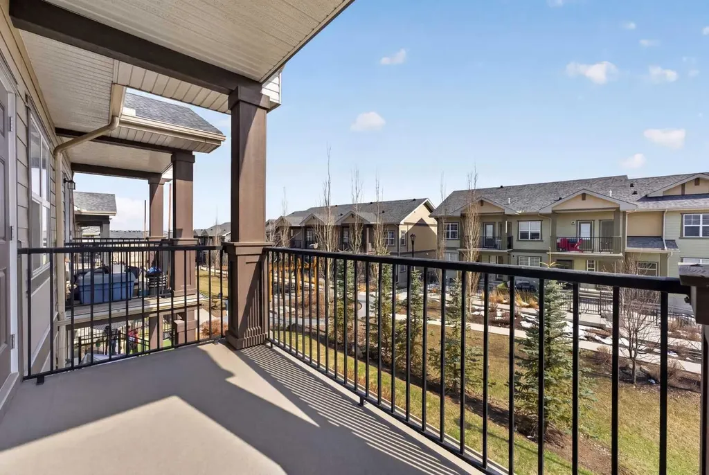 12 Evanscrest Gardens NW Calgary AB T3P0S1