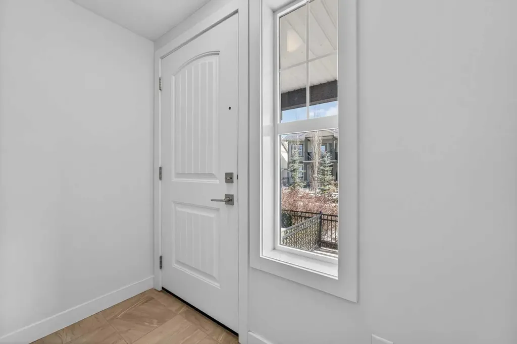 12 Evanscrest Gardens NW Calgary AB T3P0S1