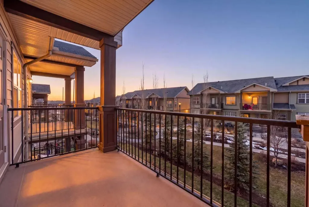 12 Evanscrest Gardens NW Calgary AB T3P0S1