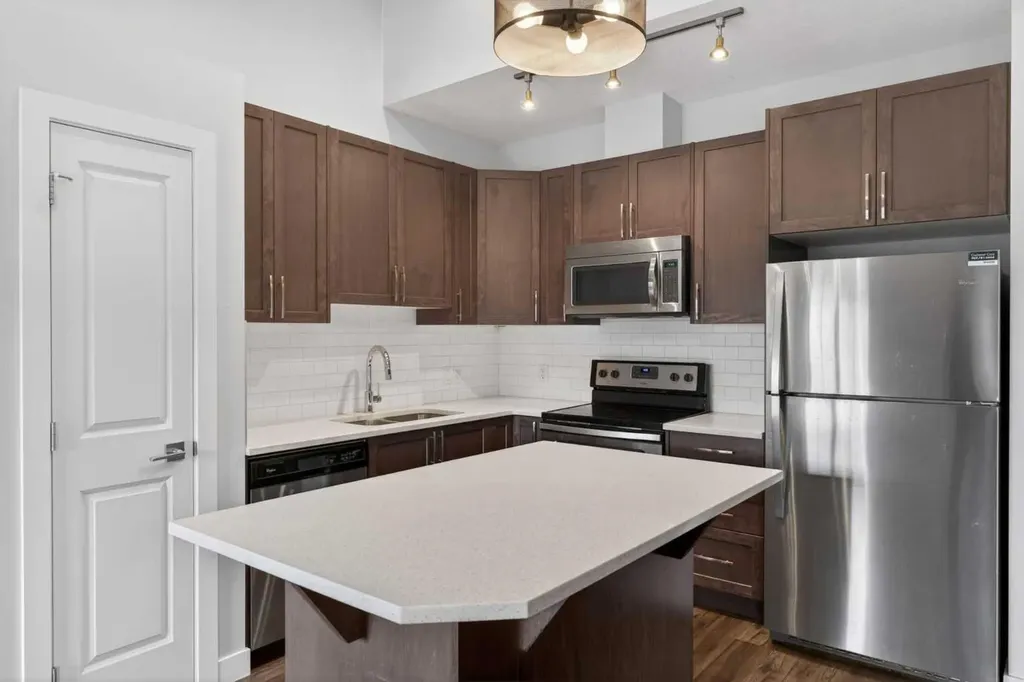 12 Evanscrest Gardens NW Calgary AB T3P0S1